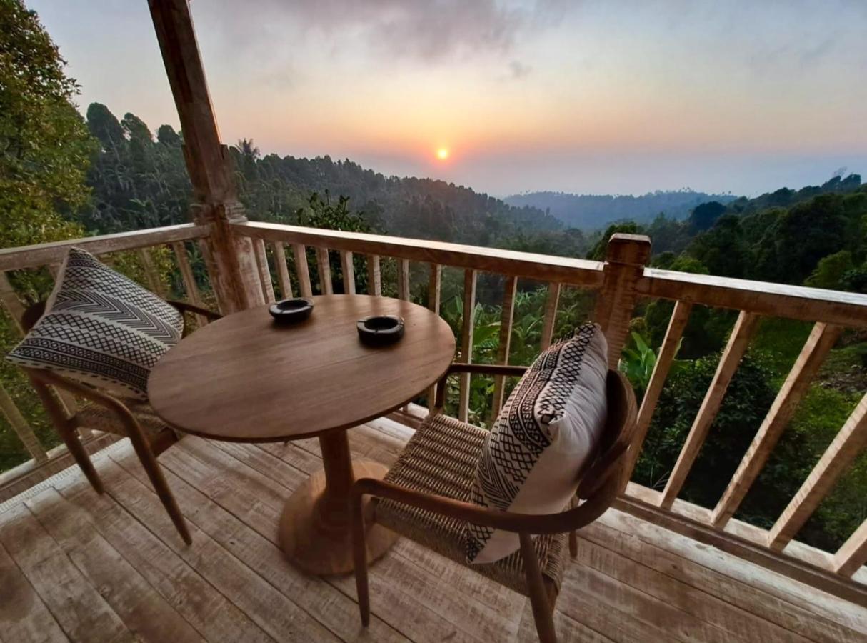 Gobleg  Garden Terrace Bali Bed & Breakfast エクステリア 写真