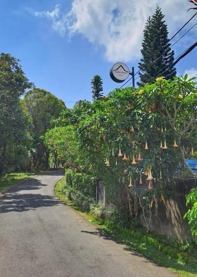 Gobleg  Garden Terrace Bali Bed & Breakfast エクステリア 写真