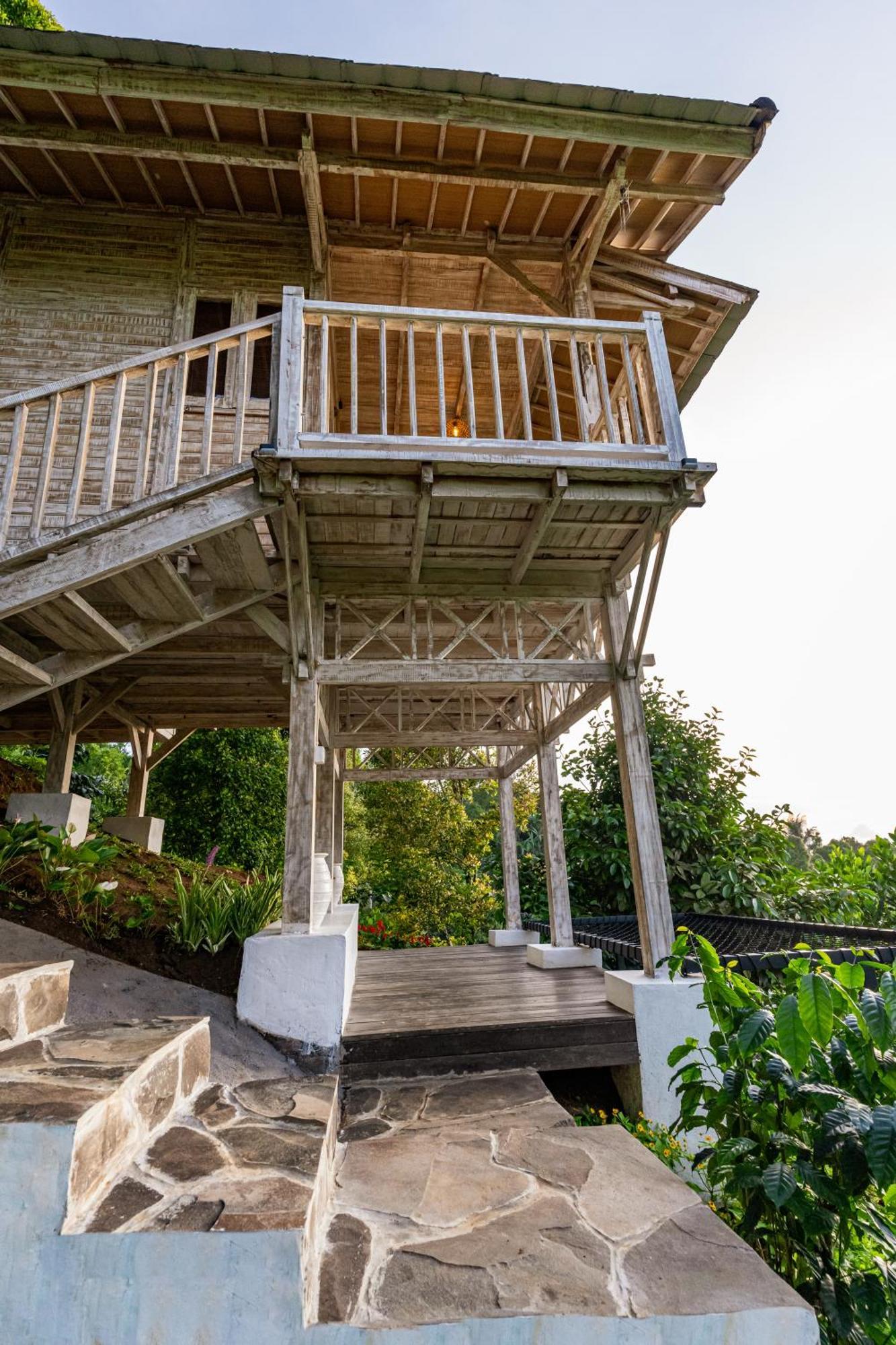 Gobleg  Garden Terrace Bali Bed & Breakfast エクステリア 写真
