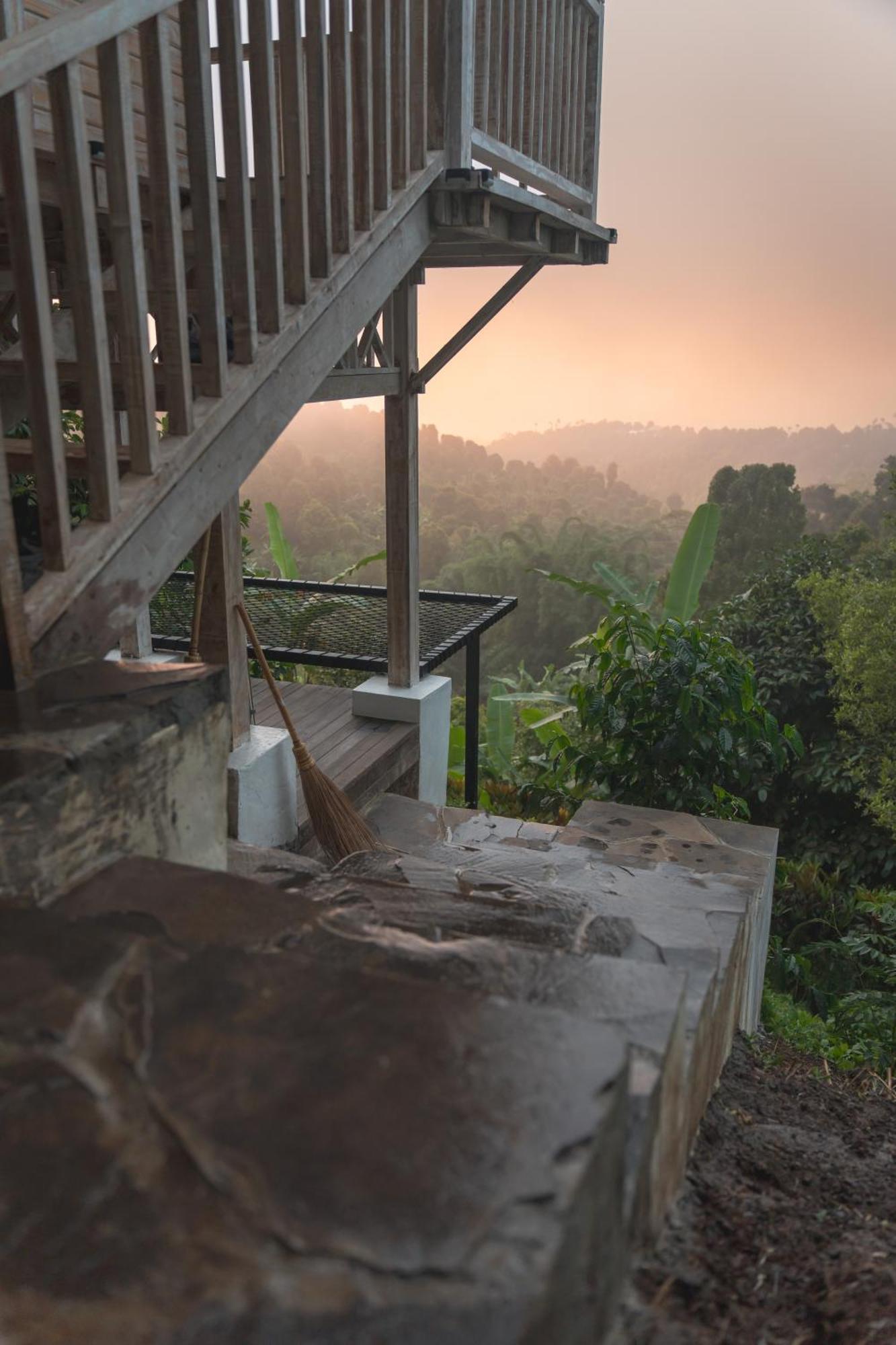 Gobleg  Garden Terrace Bali Bed & Breakfast エクステリア 写真
